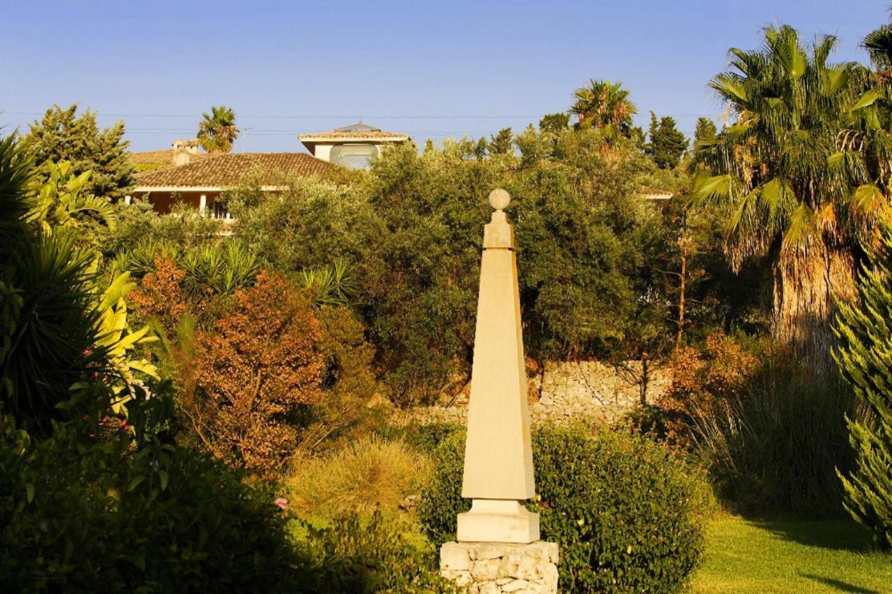Villa Del Commendatore Sirugo Авола Экстерьер фото